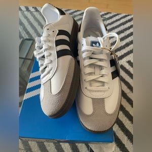 *NEW* adidas samba OG in white